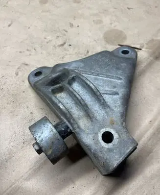 BMW 5 F10 F11 Engine mounting bracket 6777605 GD01521 13992010
