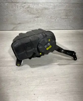 BMW M4 F82 F83 Coolant expansion tank/reservoir 2284600 18779811 7850460