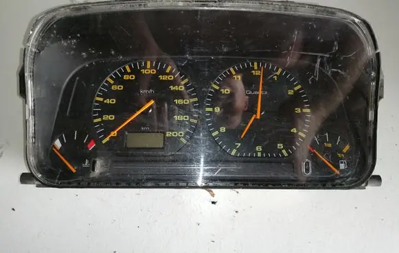 Seat Ibiza II (6k) Speedometer (instrument cluster) 87001323