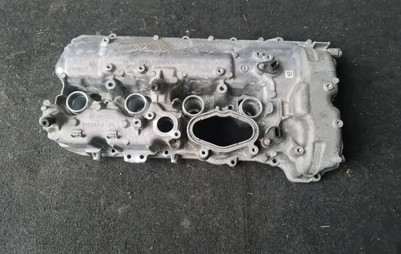 BMW 7 G11 G12 Rocker cam cover 8601707 11121314