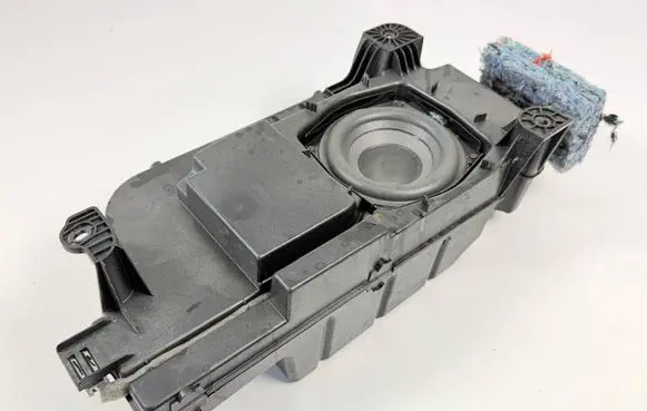 Cadillac Escalade IV Sound amplifier 22818981