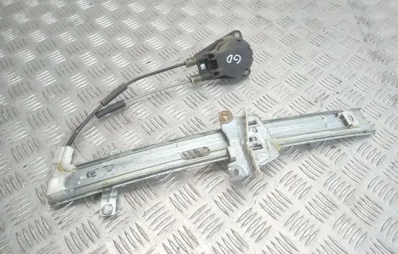 Rear door manual window regulator