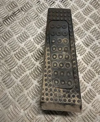 Mitsubishi Pajero Clutch pedal 