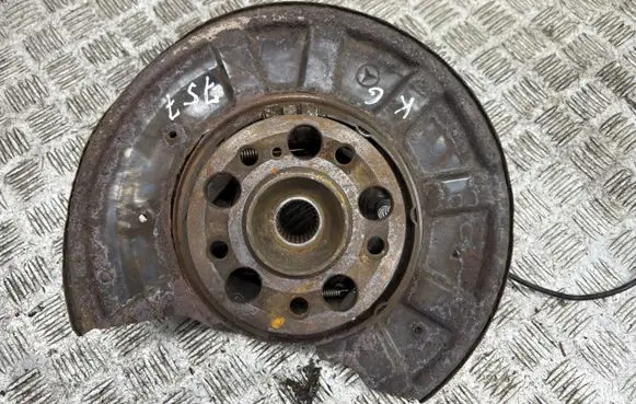 Mercedes-Benz E W212 Rear wheel hub