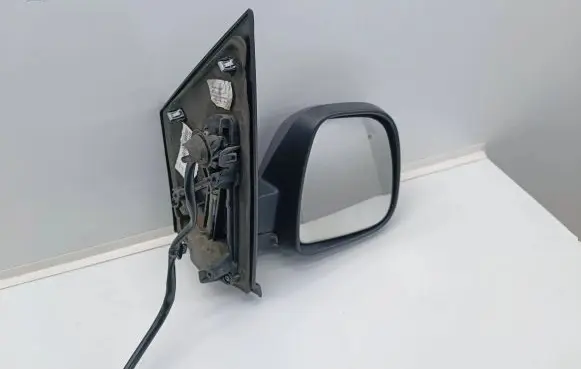 Front door electric wing mirror
