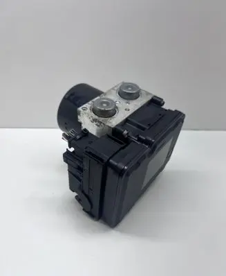 Volvo XC60 ABS Pump 30681619 P30681619