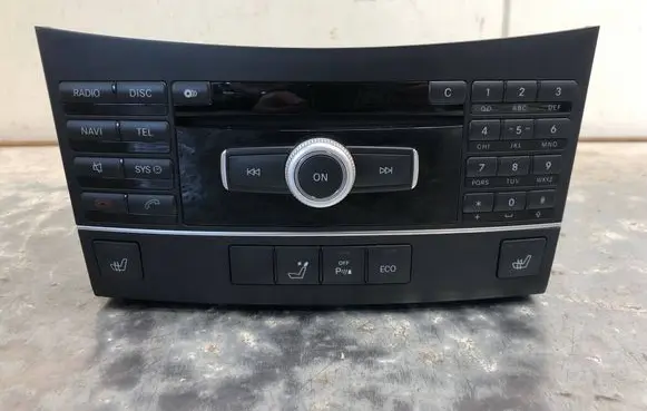 Mercedes-Benz E W212 Radio/CD/DVD/GPS head unit A2126803850BILI A2126803850