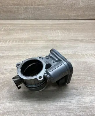 BMW 3 E90 E91 Throttle valve 7804373 B90550593