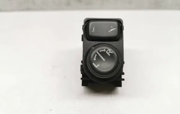 Nissan Qashqai Wing mirror switch