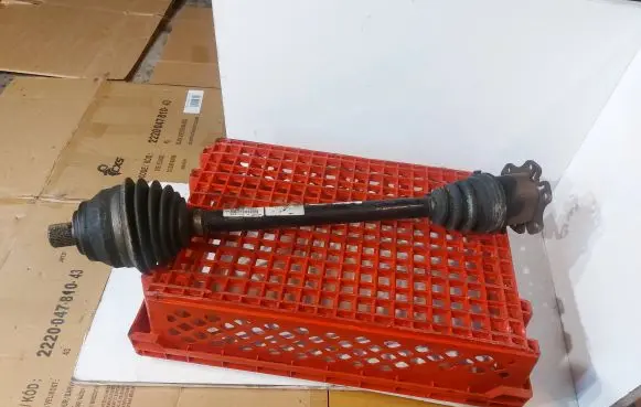 Audi A6 S6 C6 4F Front driveshaft 4F0407272k