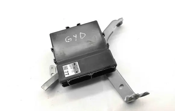 Toyota Yaris Cross Other devices 899810D042