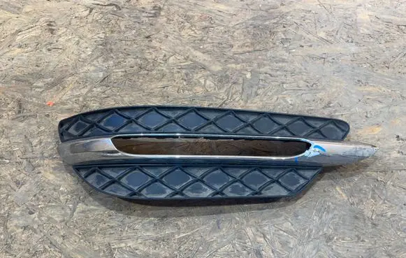 Mercedes-Benz C W204 Front bumper lower grill A2048803224 R0744-I