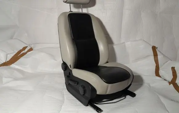 Mercedes-Benz Sprinter W906 Front driver seat 
