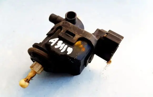Nissan Almera Tino Headlight level adjustment motor 00787842