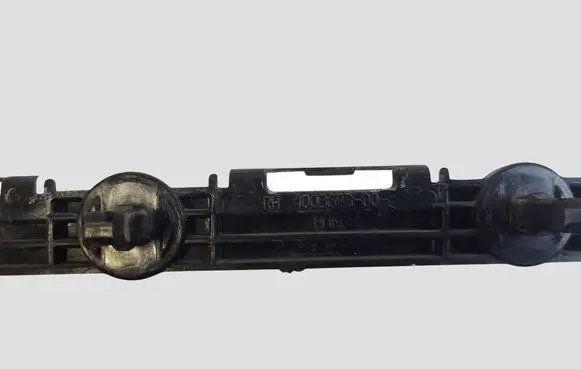 Tesla Model S Front bumper mounting bracket 100369300C