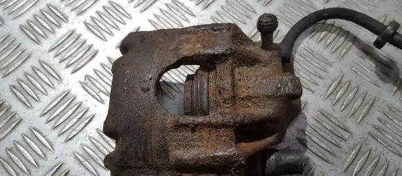 Volkswagen Golf II Front brake caliper