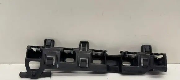 BMW 5 G30 G31 G38 Fender mounting bracket 7387341