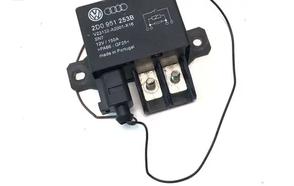 Volkswagen Touareg I Other control units/modules 2D0951253B