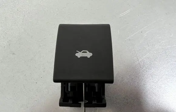 Jeep Grand Cherokee Engine bonnet (hood) release handle