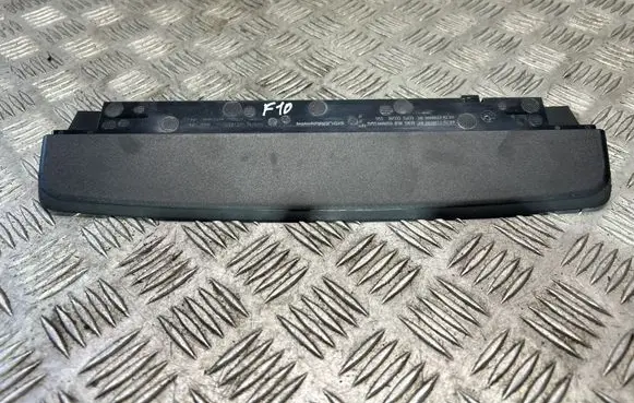 BMW 5 F10 F11 Third/center stoplight 7230799 7230801
