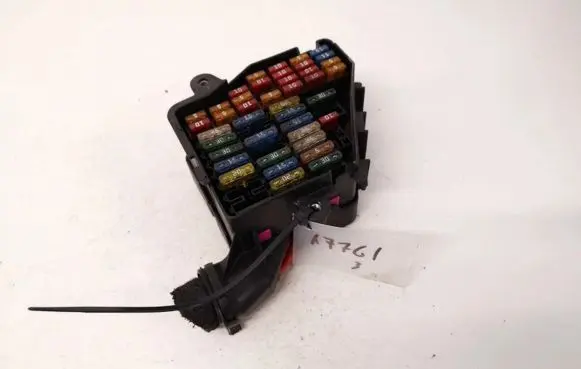 Audi A6 S6 C5 4B Fuse box set