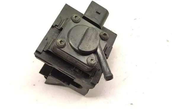BMW 5 E60 E61 Exhaust gas pressure sensor 7789219 13627789219