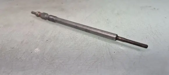 Mercedes-Benz Sprinter W906 Glow plug A0011597101