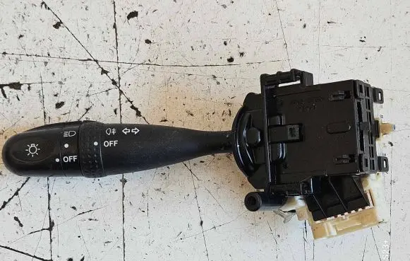 Suzuki Grand Vitara II Indicator stalk 173744