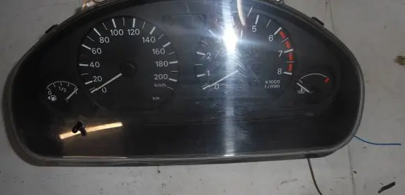 Mitsubishi Space Star Speedometer (instrument cluster) MR489034