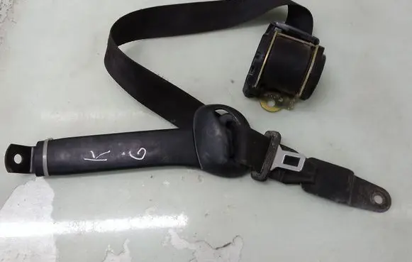 Volkswagen Transporter - Caravelle T4 Third row seat belt 703857815