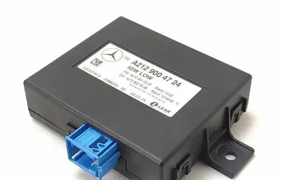 Mercedes-Benz E W212 Other control units/modules A2129004724 260722HR0901 2129004724