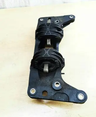 BMW 5 GT F07 Gearbox mounting bracket 6788568