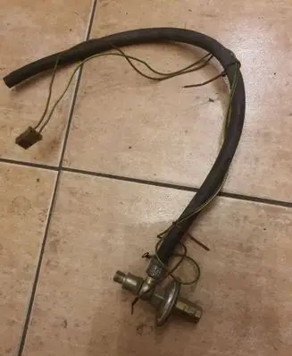 Volkswagen Golf II Fuel pressure sensor 0280161200 321906095