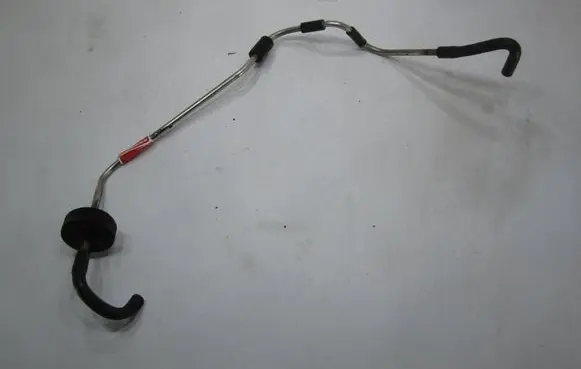 Volkswagen Golf Plus Fuel line pipe