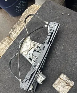 Mercedes-Benz C W203 Front door window regulator with motor 990595101 7746002817 A2118201742
