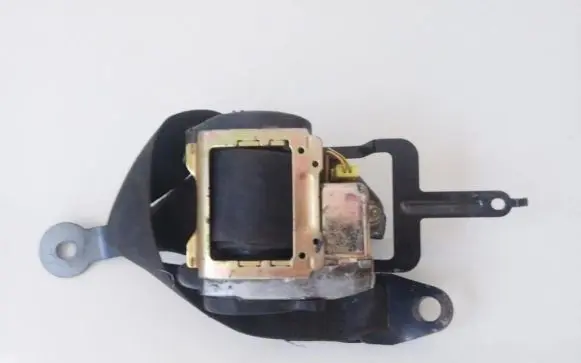 Ford Focus Front seatbelt 560053152
