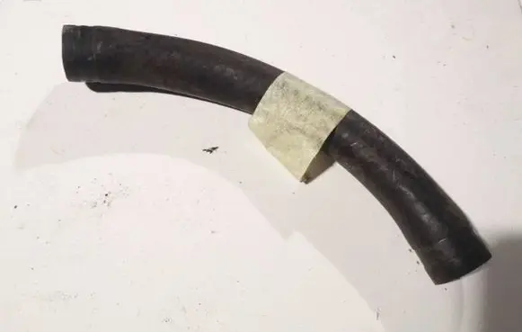 Mercedes-Benz CLK A208 C208 Engine coolant pipe/hose