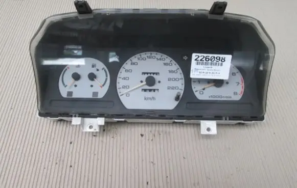 Mitsubishi Space Runner Speedometer (instrument cluster)