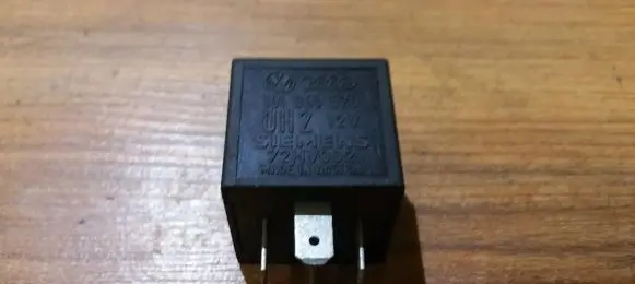 Volkswagen Golf II Other relay 191955529 72hv002