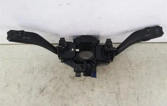Volkswagen Golf V Indicator stalk 1K0953519A