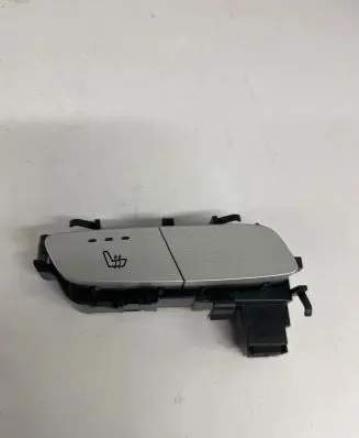 Mercedes-Benz C W205 Seat heating switch A2139057302 SW133101