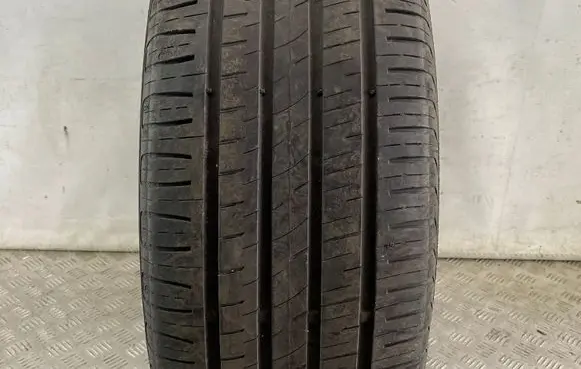 Volkswagen Touareg III R19 summer tire BRAVURIS3 25555R19