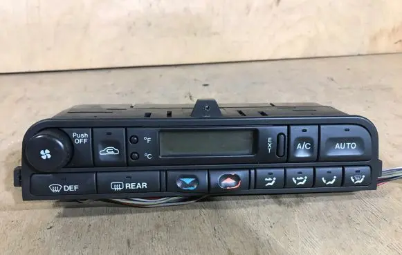 Jaguar XJ X300 Climate control unit LJA7690BB 1464306141