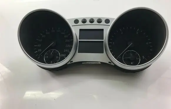 Mercedes-Benz ML W164 Speedometer (instrument cluster) A2515404348 P2377