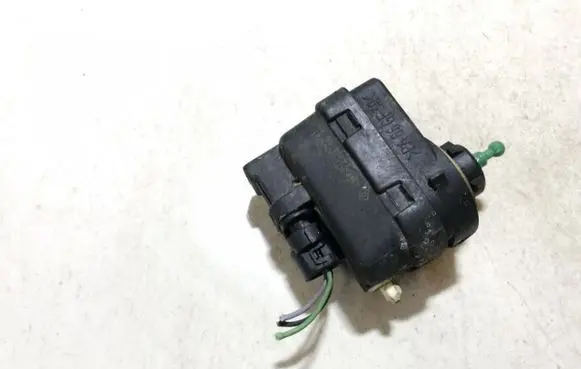 Headlight level adjustment motor