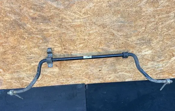 Mercedes-Benz GLE (W166 - C292) Front anti-roll bar/sway bar A1663231465