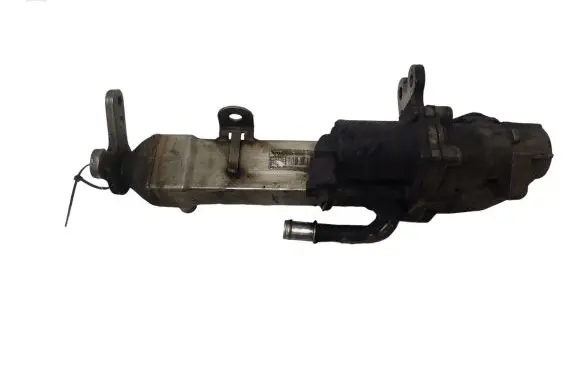 Volvo XC90 EGR valve cooler 30637142 076041