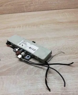 BMW 5 E39 Aerial antenna amplifier 6906078 21367510