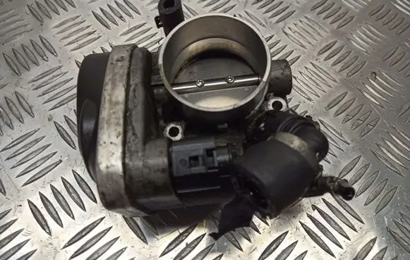 Opel Zafira B Throttle valve position sensor 55562380