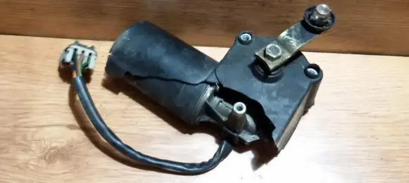 Nissan Serena Wiper motor 9390332214